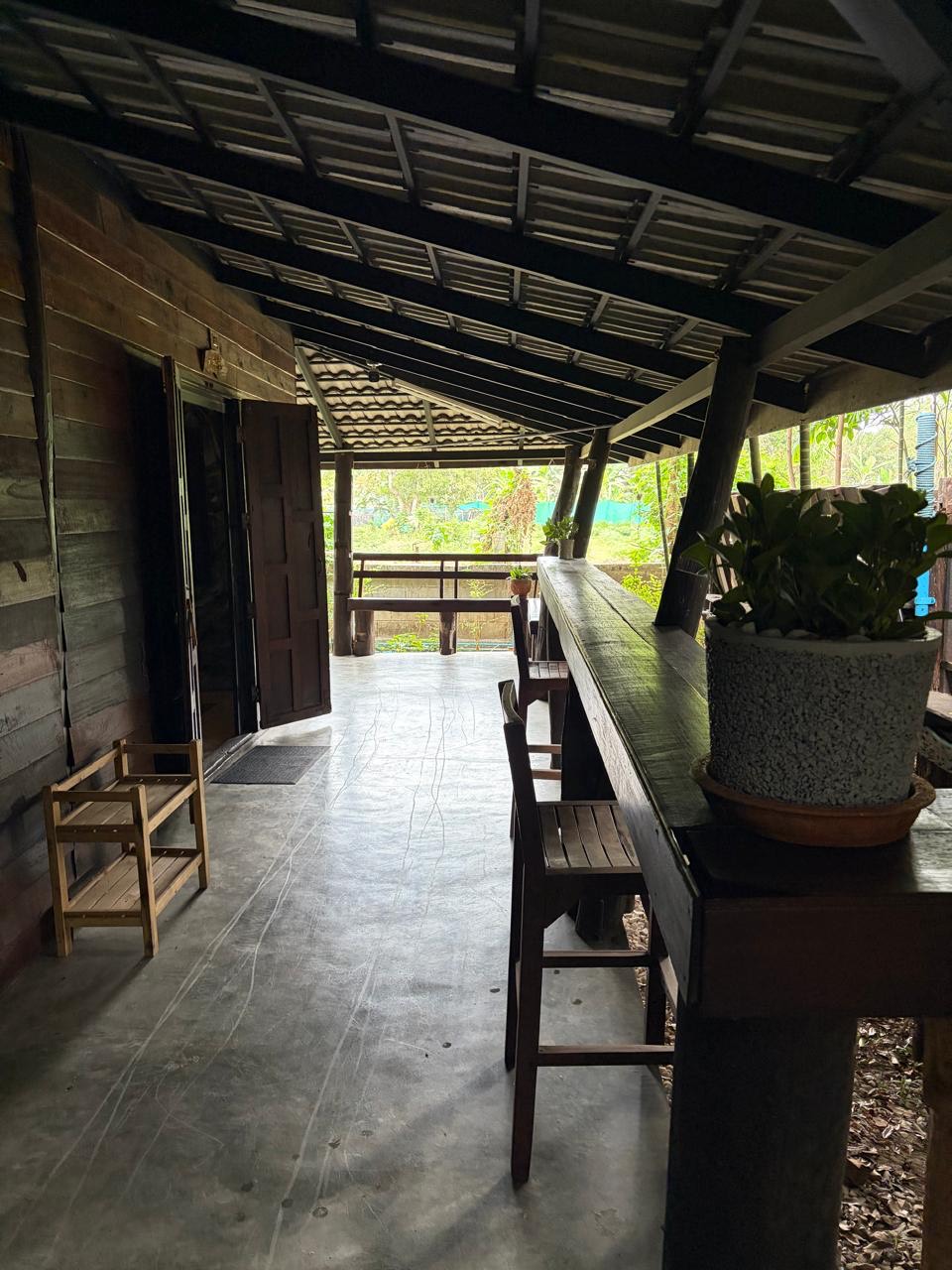 Sarapi outdoor corridor